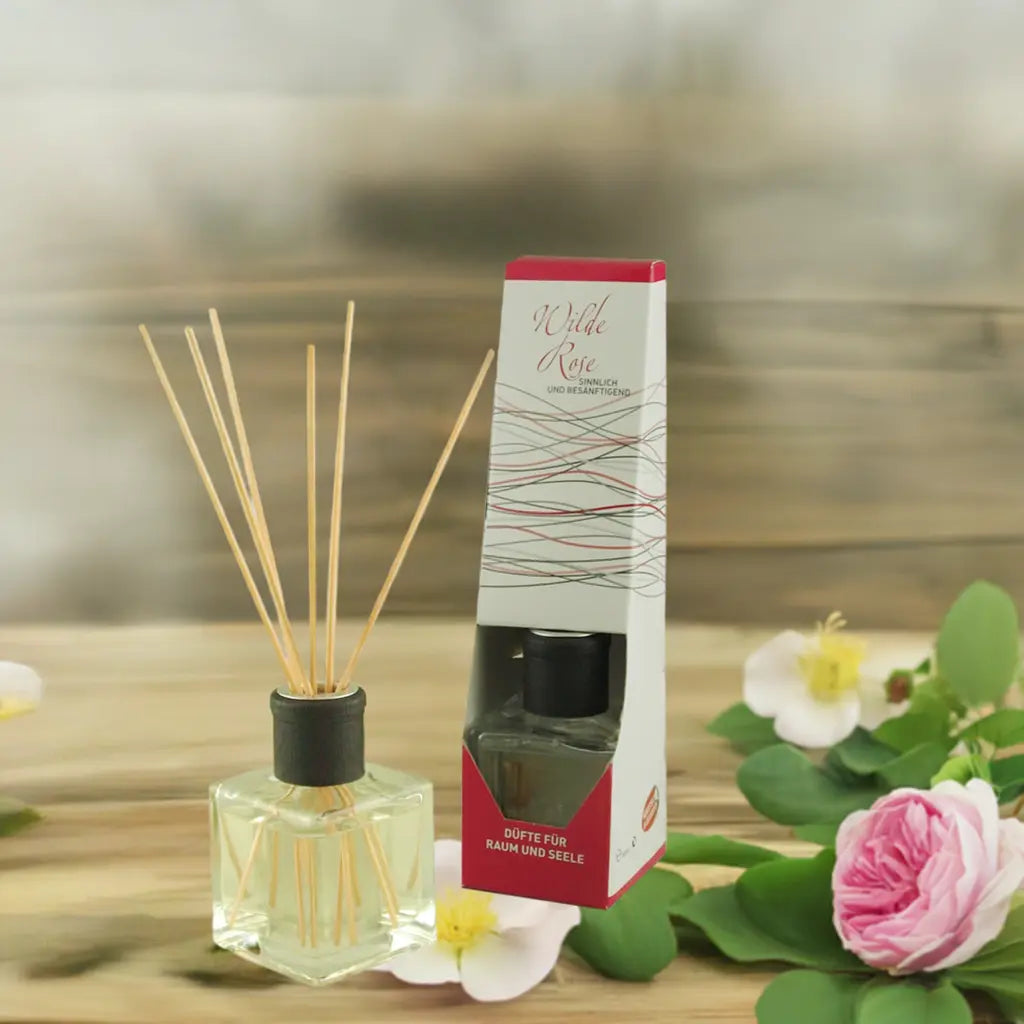 Wilde Rose Diffusor Raumduft 100 ml – Natürlicher Blütenduft für Ihr Zuhause Aroma Manufaktur®
